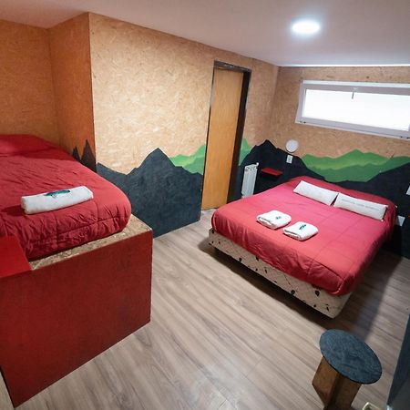 Moving Hostel Travel Bar San Carlos de Bariloche Exterior foto