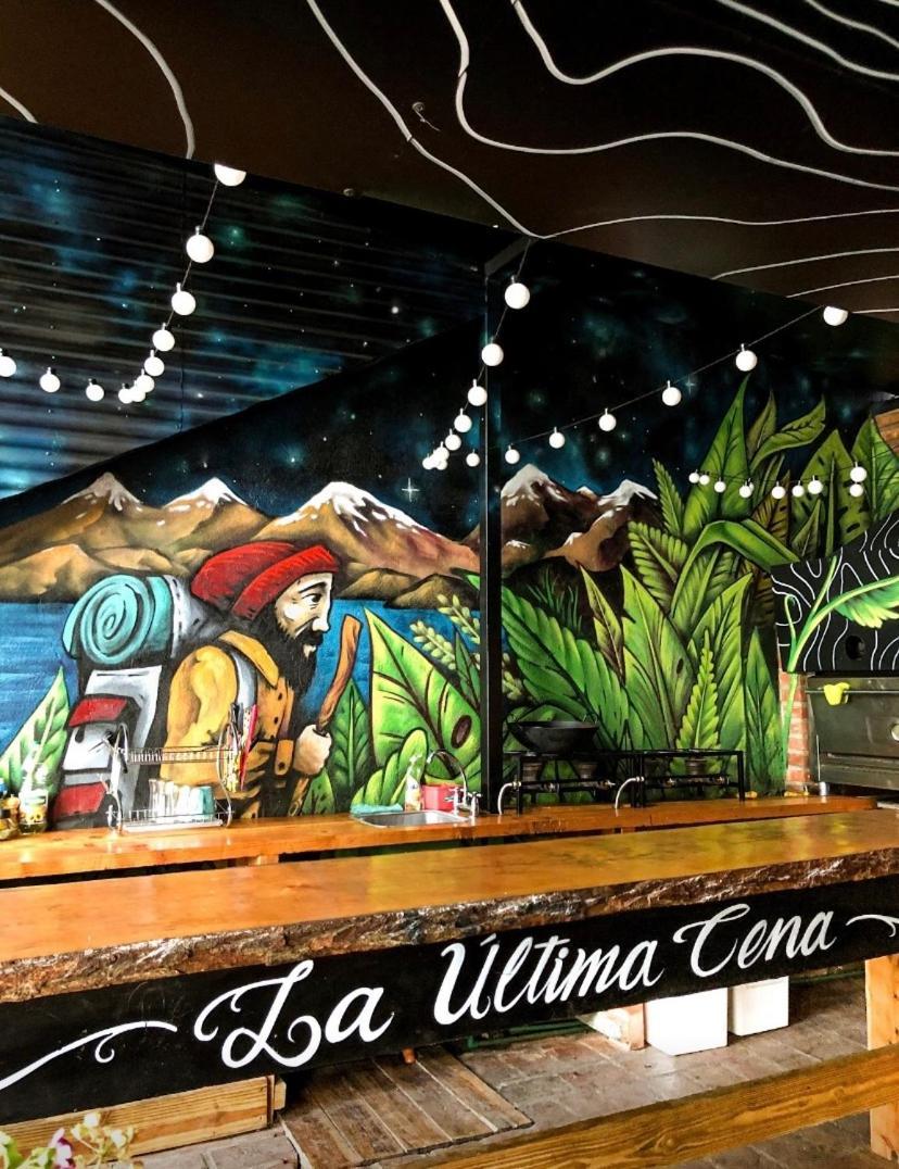 Moving Hostel Travel Bar San Carlos de Bariloche Exterior foto
